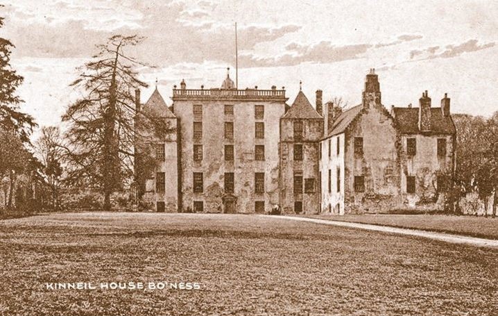 kinneilhouse-boness-oldpostcard.jpg